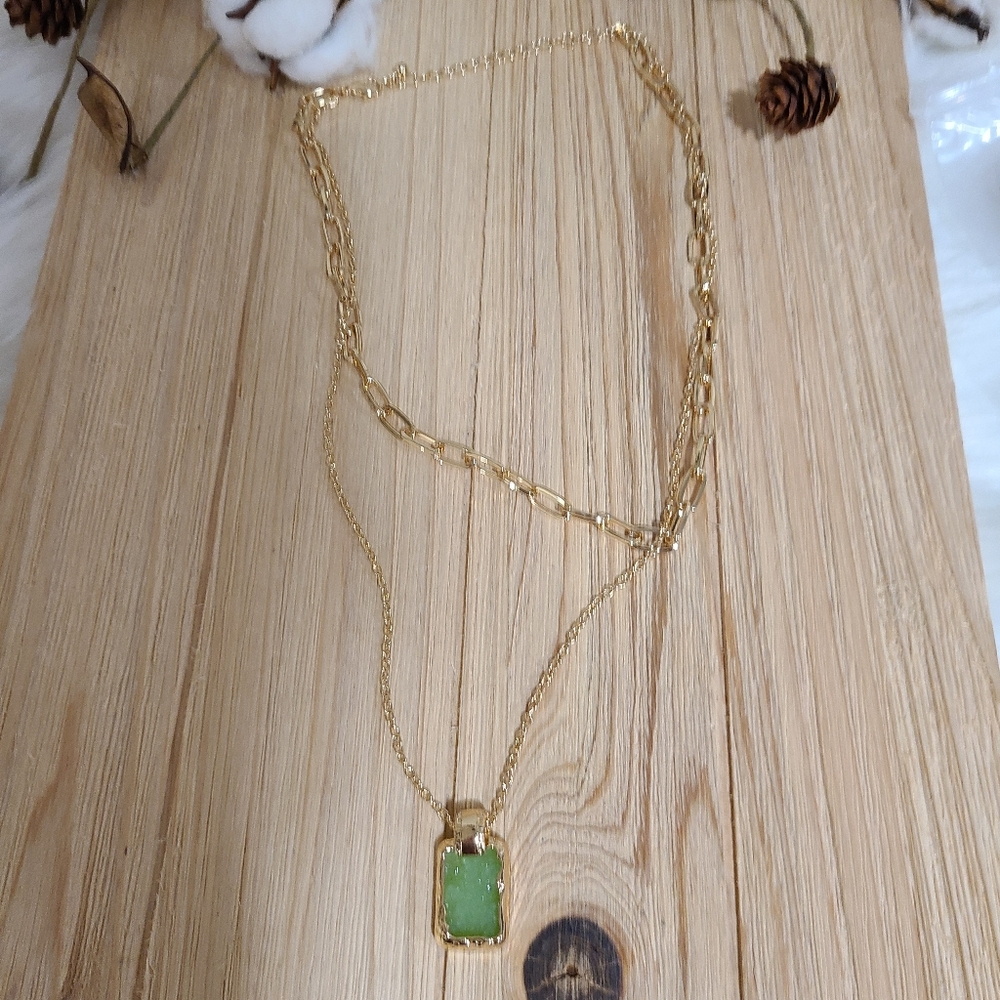 💚💚NEW💚💚GORGEOUS!! Layered Double Chain Necklace in GOLD 💚💚 - Picture 4 of 14